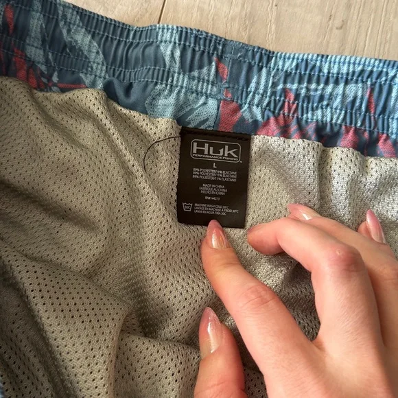 Huk Tropical Blue and Red Swim Shorts Large Hawaii Style - Picture 6 of 11